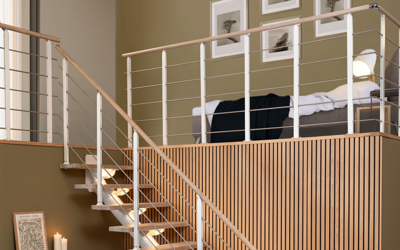 SYDNEY-white-oiled-straight-white-DESIGN-with-1st-floor-landing-banister-Design_high